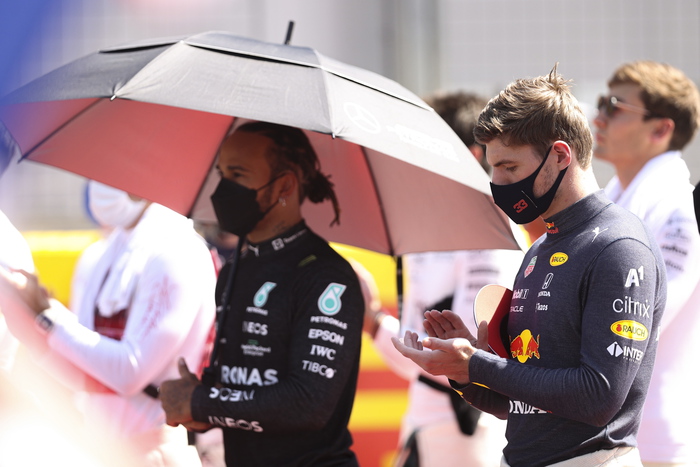  F 1 / G.P. Silverstone / Verstappen: “Hamilton è irrispettoso e antisportivo”
