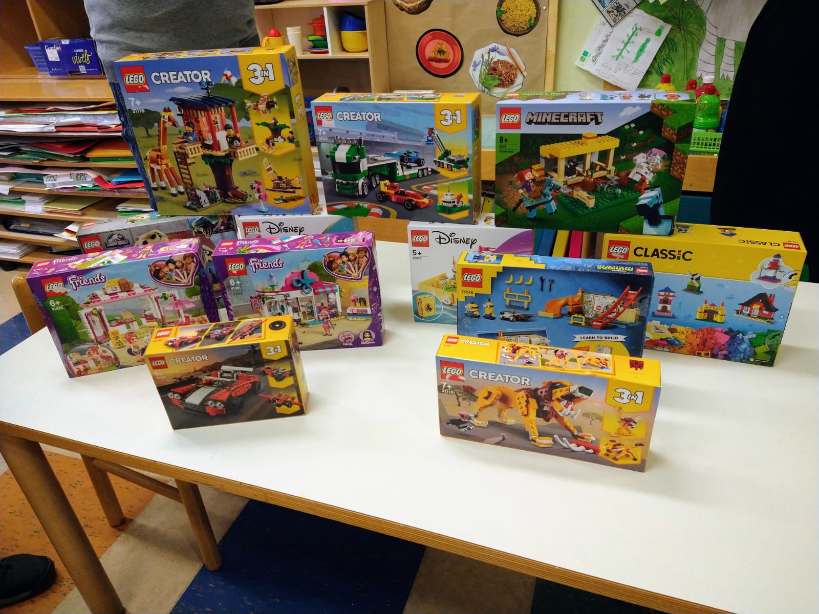  Set Lego per i bambini ricoverati al Policlinico