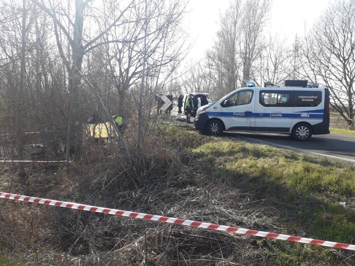 Modena, schianto mortale in tangenziale: perdono la vita due diciannovenni