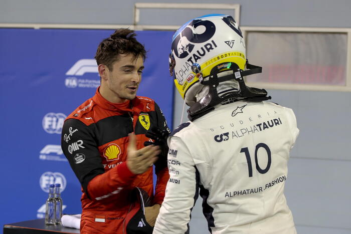  Formula 1 / in Bahrain riecco la Ferrari, prima pole è di Leclerc