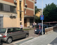 Tragedia a Modena: bimba muore cadendo dal balcone
