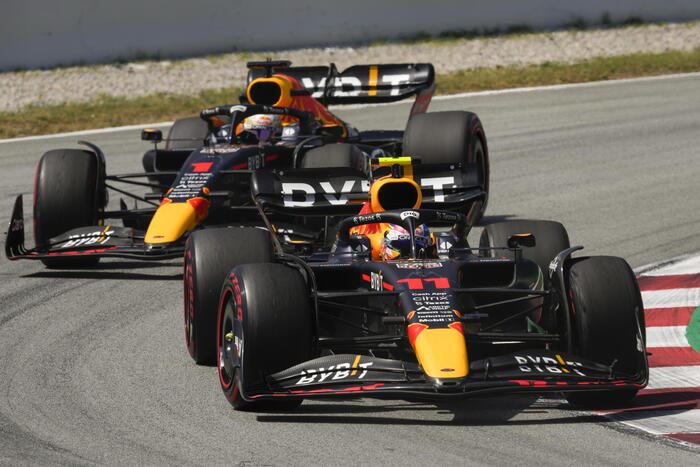  F 1 / Max Verstappen ha vinto il Gp di Spagna, fuori Leclerc