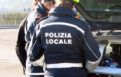 Musica ad alto volume, la Polizia locale chiude un live di via Fontanelli.