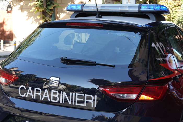  Vignola / Botte tra inquilini, arrivano i carabinieri: un uomo in ospedale