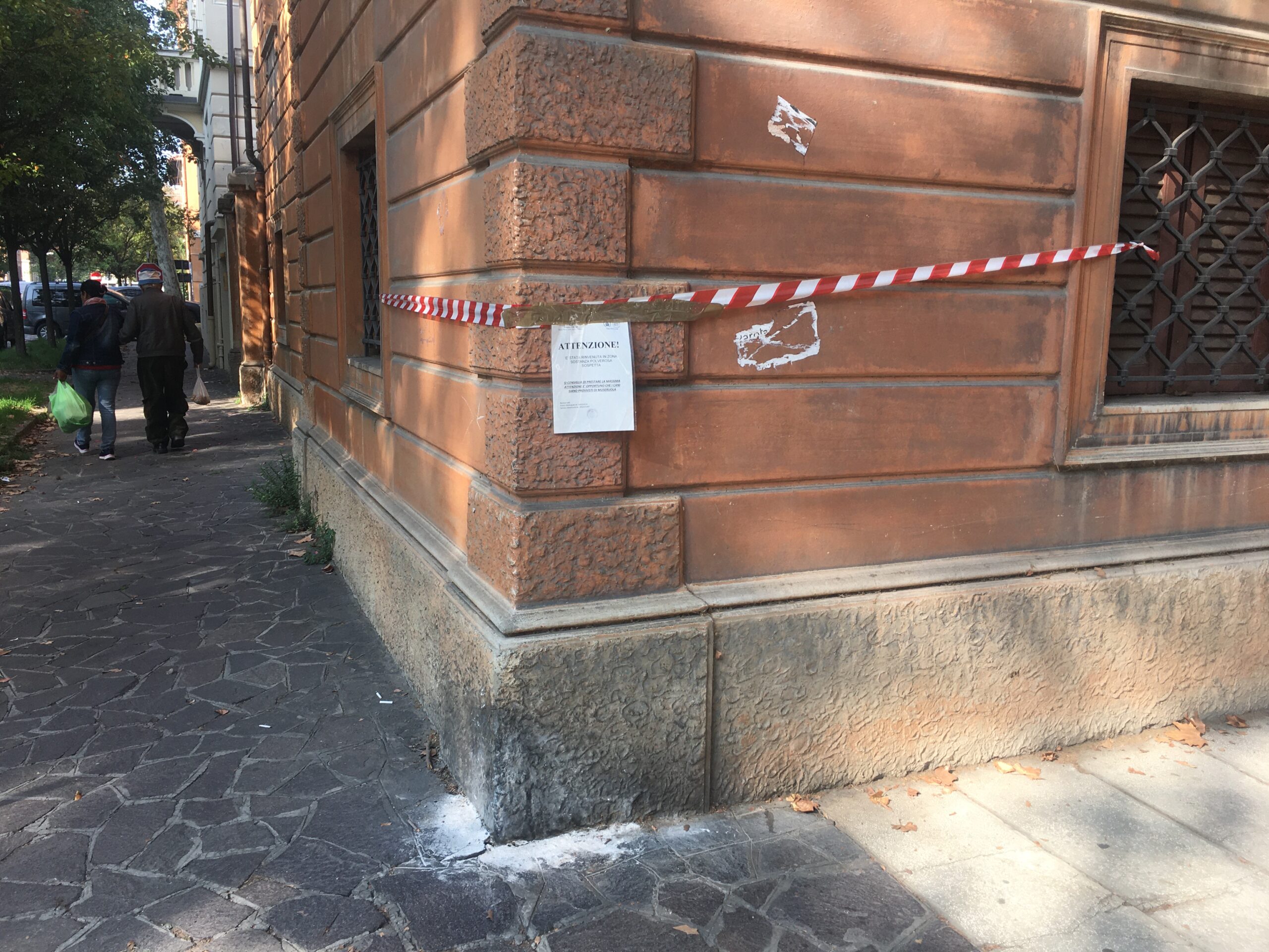  Analisi su polvere sospetta trovata in Viale Vittorio Veneto