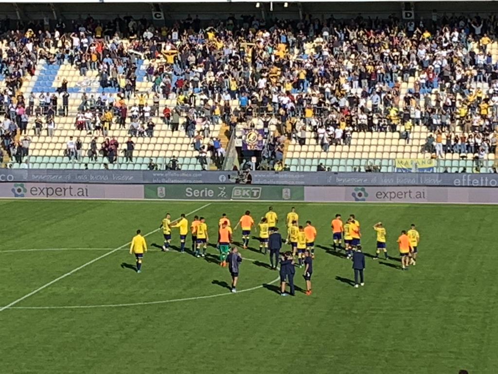  Il Modena batte la capolista Reggina (1-0) e risorge dalle ceneri