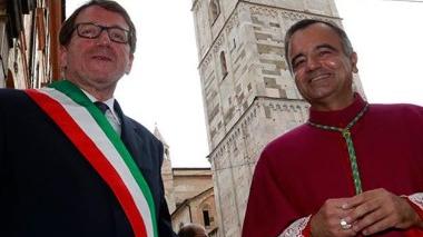  A Modena sindaco Muzzarelli e vescovo Castellucci contro i distacchi di energia