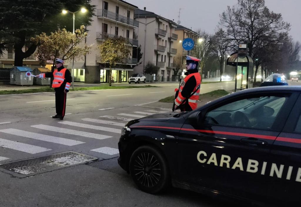  I Carabinieri sequestrano droga, cinque giovani denunciati in provincia