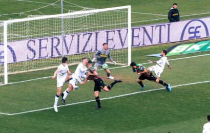 Serie B /23a / Il Modena anticipa, sabato la capolista Frosinone va a Como