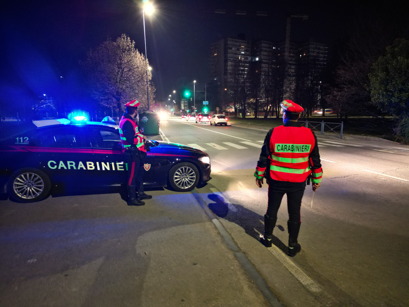  Carabinieri setacciano la città, 813 persone controllate