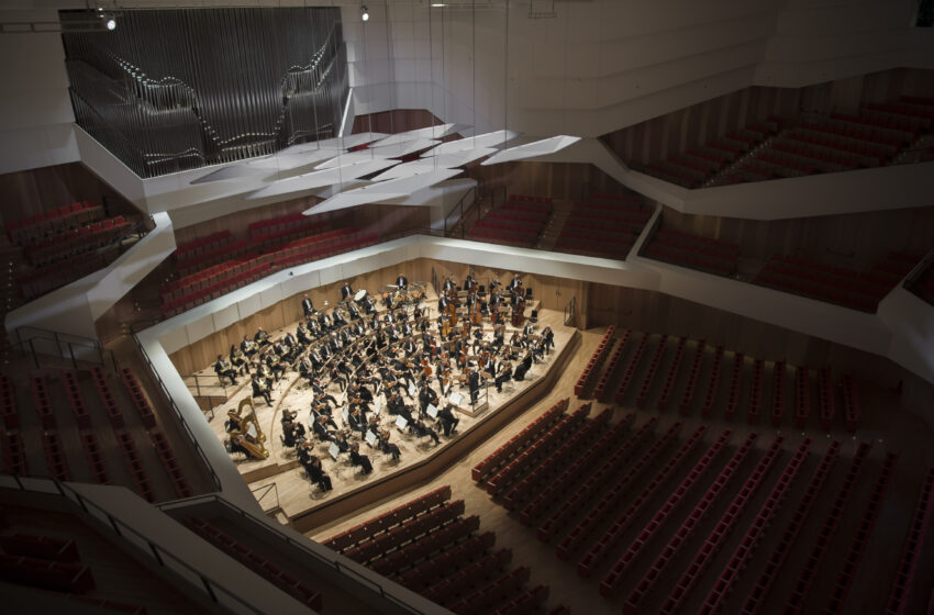  Concerti al Pavarotti, parte la stagione con la filarmonica di Dresda