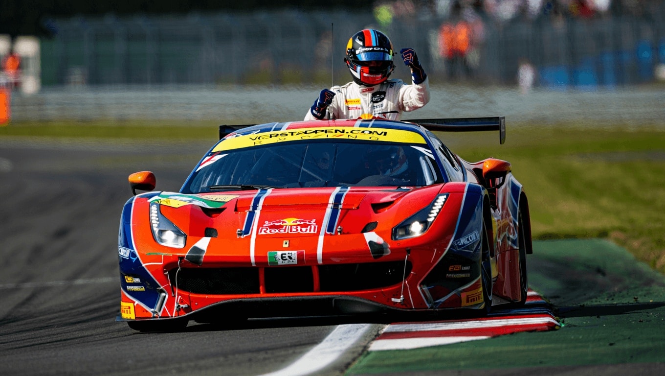 Max Verstappen vince dominando la 4 Ore del Nurburgring con la Ferrari 296 GT3