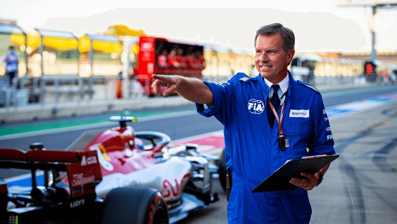 Nel 2026 cambiano i poteri degli steward: i commissari potranno rivedere autonomamente le proprie decisioni