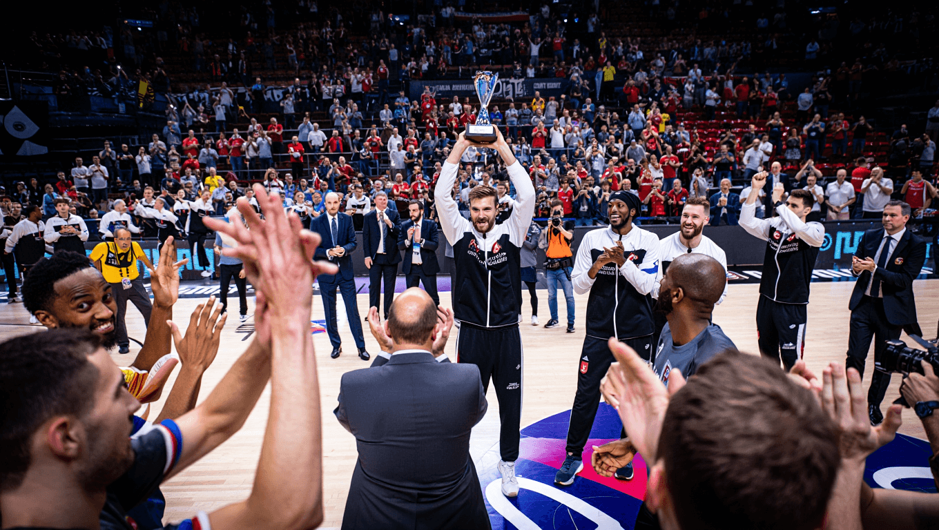 EA7 Milano trionfa in Coppa Italia: prima vittoria da head coach per Peppe Poeta