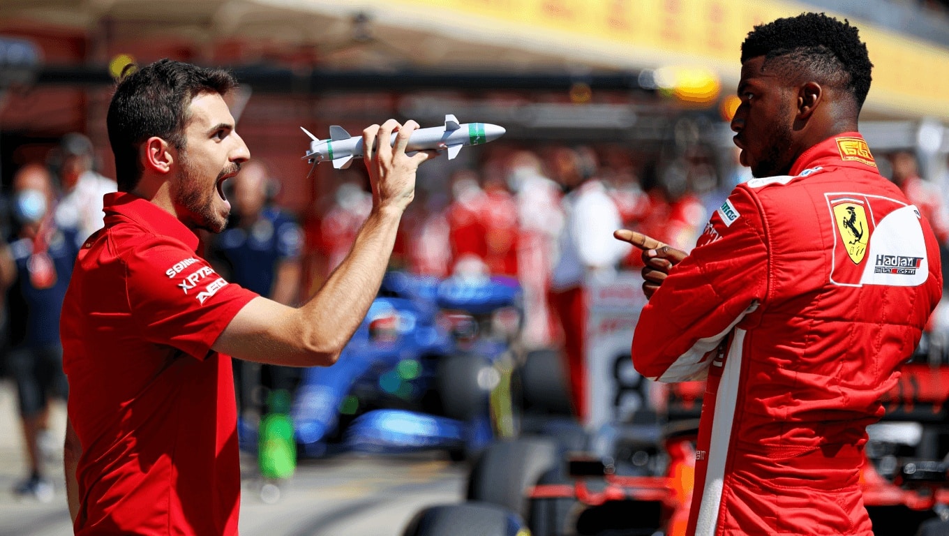 Hadjar: “Antonelli mi ha rovinato la Sprint, non so perché è così sovraeccitato, ha un missile”