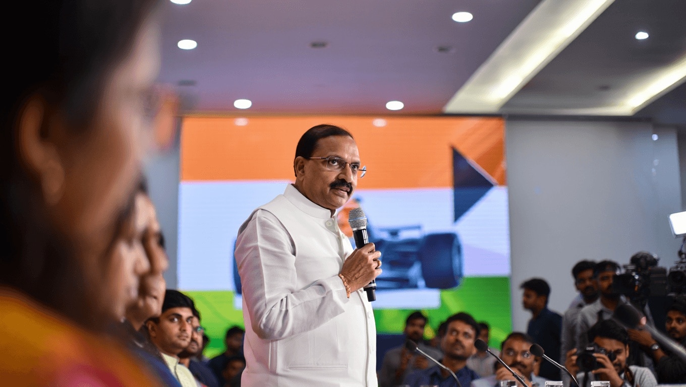 L’India torna in F1? Il ministro dello Sport è sicuro: “Una gara nel 2027”. Il Circus smentisce, ma apre per il futuro