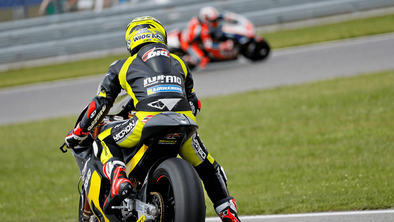 Moto2™: David Alonso chiude in testa il venerdì ceco