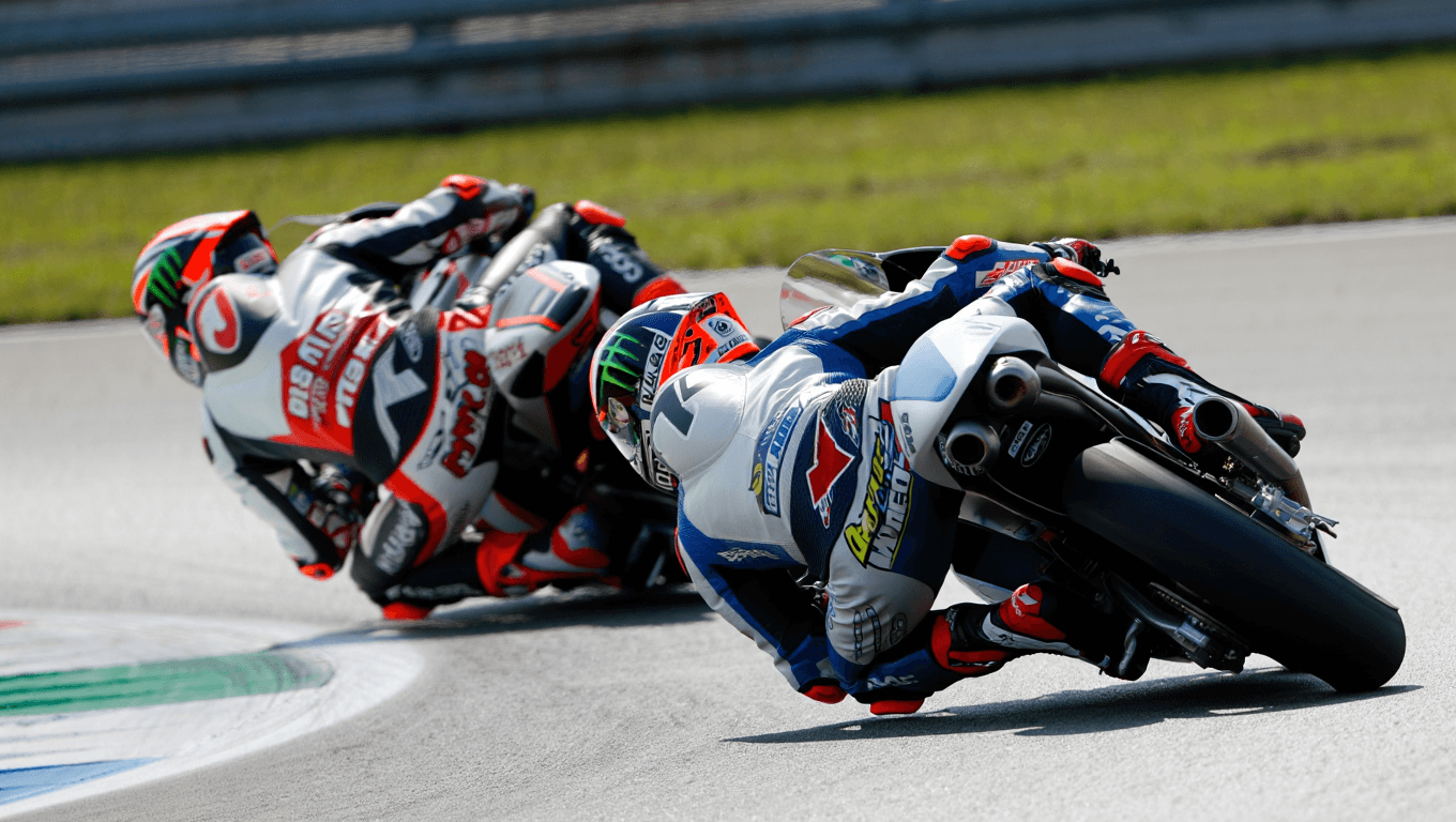 Ultimo giro al cardiopalma in Moto3, Uriarte infila Fernandez e vince