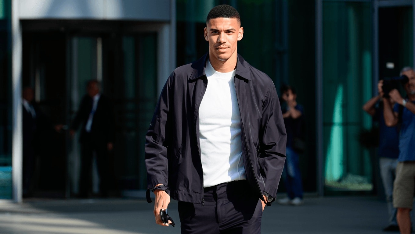 Video: Tottenham defender Dragusin arrives for Fiorentina medical